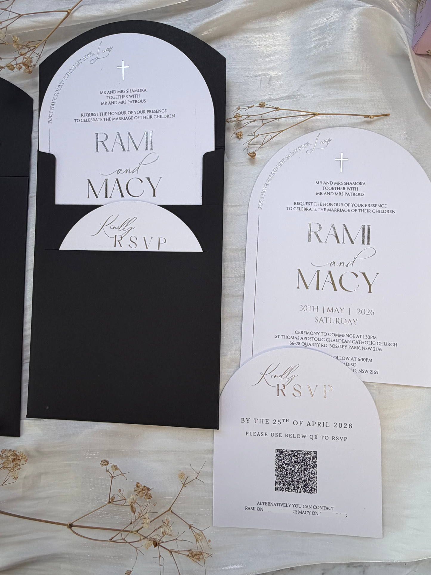 The black Arch Foil Suite